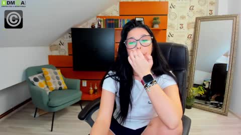 EmillyTaylor online show from 02-05-25, 07:50