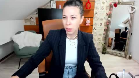 EmillyTaylor online show from 09-17-25, 02:46