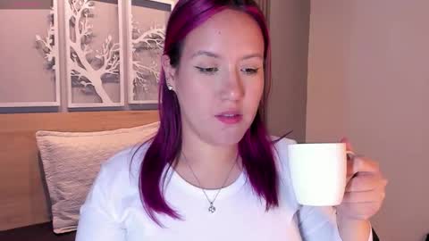 Snapshot of emily_5weet chatting on 12-02-25, 03:34 Emily online show from 12-02-25, 03:34