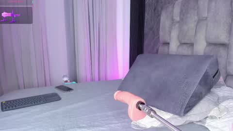 Emily online show from 10-11-25, 12:04