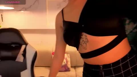 Emily  tp 700am - 1400pm online show from 02-28-26, 12:39