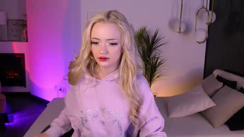 Emily online show from 11-13-25, 04:39