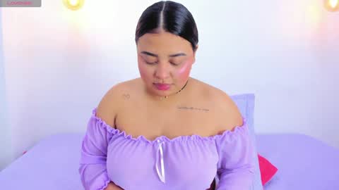 Snapshot of emily_cooper20_ chatting on 01-06-25, 04:36 Emily online show from 01-06-25, 04:36