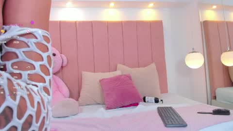  M I A   online430pm- 930pm online show from 04-04-26, 08:17