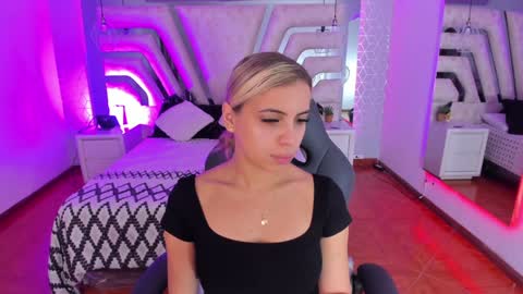 Emily online show from 01-28-25, 10:34