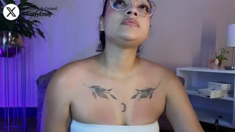 Snapshot of emily_foxyy chatting on 04-27-26, 07:12 Emily online show from 04-27-26, 07:12