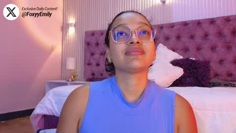 Snapshot of emily_foxyy chatting on 05-15-26, 09:22 Emily online show from 05-15-26, 09:22
