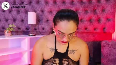 Snapshot of emily_foxyy chatting on 05-17-26, 07:10 Emily online show from 05-17-26, 07:10