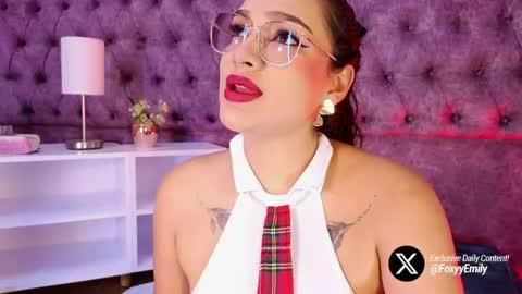 Snapshot of emily_foxyy chatting on 05-23-26, 07:07 Emily online show from 05-23-26, 07:07