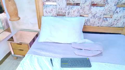 Snapshot of emily_greco chatting on 07-17-26, 11:39 emily_greco online show from 07-17-26, 11:39