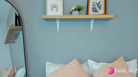 Snapshot of emily_haze chatting on 01-08-25, 01:20 Emily online show from 01-08-25, 01:20