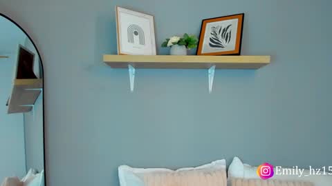 Snapshot of emily_haze chatting on 02-20-25, 09:31 Emily online show from 02-20-25, 09:31