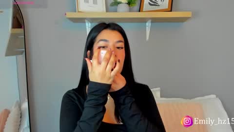 Snapshot of emily_haze chatting on 02-27-25, 11:10 Emily online show from 02-27-25, 11:10