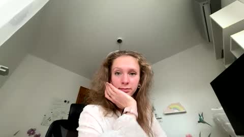 Snapshot of emily_in_parisss chatting on 10-01-25, 02:23 Emily  online show from 10-01-25, 02:23