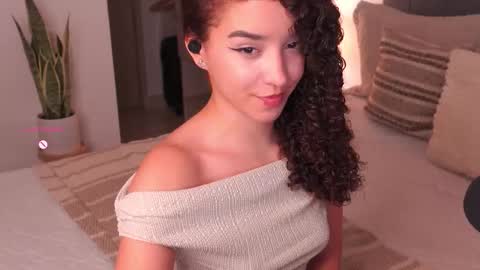 Juliana online show from 10-16-25, 10:33