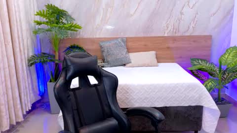 Emily online show from 02-19-26, 11:17