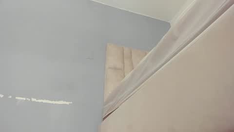 Emi  independent model  online show from 12-24-24, 03:27