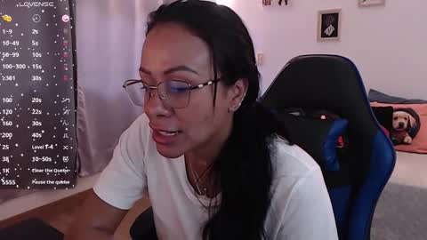 emily leroy. online show from 10-28-25, 01:47