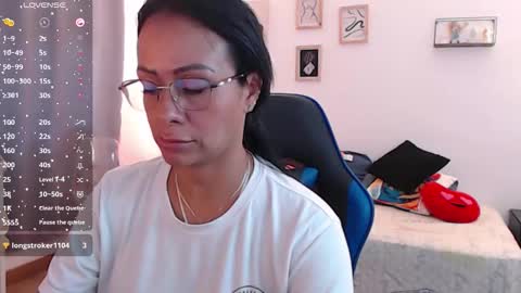 emily leroy. online show from 11-14-25, 03:44