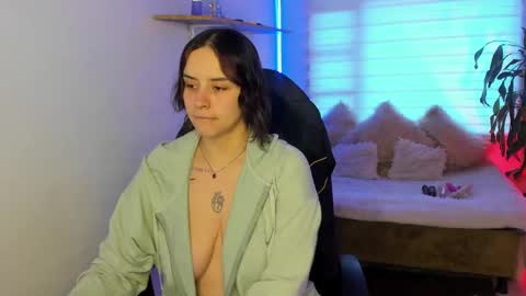 emily_lindey online show from 10-26-25, 07:09