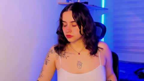 emily_lindey online show from 10-29-25, 03:31