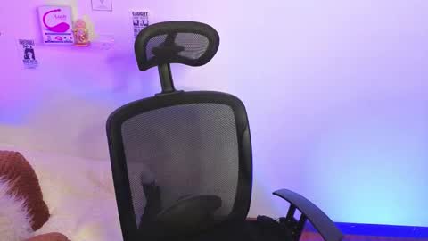 Snapshot of emily_lindey_ chatting on 02-03-26, 01:59 Emily Lindey online show from 02-03-26, 01:59