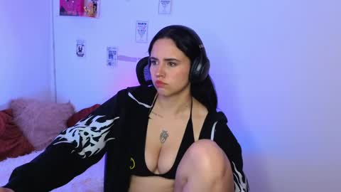 Emily Lindey online show from 04-16-26, 05:19