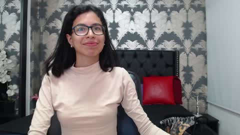 Emily online show from 01-25-25, 04:13