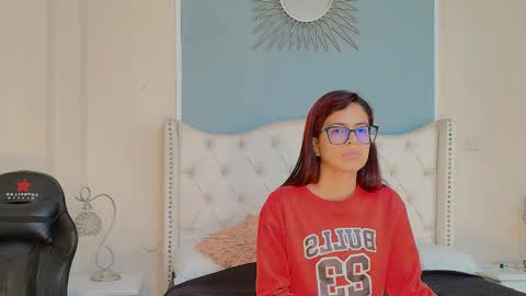 Emily online show from 02-09-26, 12:25