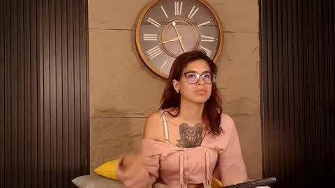 Emily online show from 04-12-26, 09:31