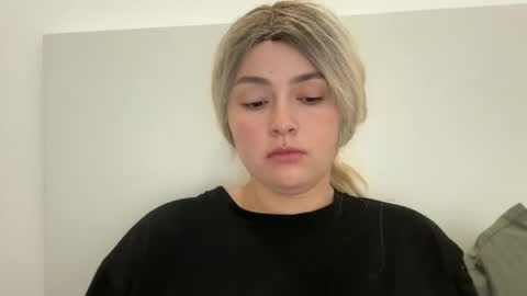 emily_morning_dew online show from 10-13-25, 06:02