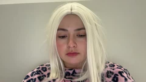 emily_morning_dew online show from 11-03-25, 05:52