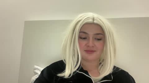 emily_morning_dew online show from 02-14-26, 04:26