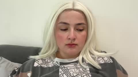 emily_morning_dew online show from 03-31-26, 07:31