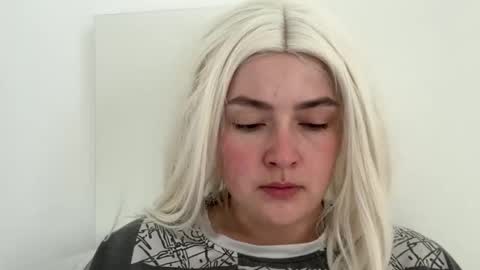 emily_morning_dew online show from 04-14-26, 05:46