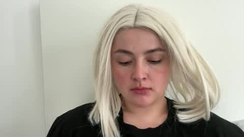 emily_morning_dew online show from 04-16-26, 06:58