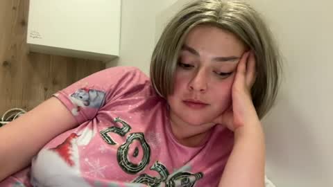 emily_morning_dew online show from 06-30-26, 08:10