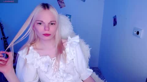 Lia online show from 12-05-25, 03:09