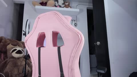 Snapshot of emily_palmeer chatting on 12-31-24, 10:26 emily_palmeer online show from 12-31-24, 10:26