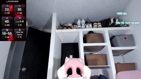 Snapshot of emily_palmeer chatting on 02-04-25, 09:28 emily_palmeer online show from 02-04-25, 09:28