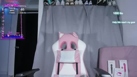 Snapshot of emily_palmeer chatting on 03-01-25, 10:34 emily_palmeer online show from 03-01-25, 10:34