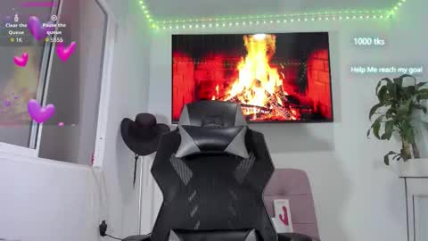 Snapshot of emily_palmeer chatting on 10-27-25, 11:03 emily_palmeer online show from 10-27-25, 11:03