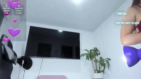 Snapshot of emily_palmeer chatting on 11-19-25, 10:26 emily_palmeer online show from 11-19-25, 10:26