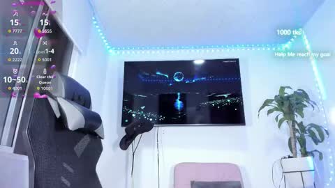 Snapshot of emily_palmeer chatting on 12-01-25, 09:47 emily_palmeer online show from 12-01-25, 09:47