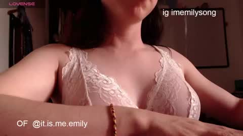 emily_pearl_ online show from 07-08-26, 10:47