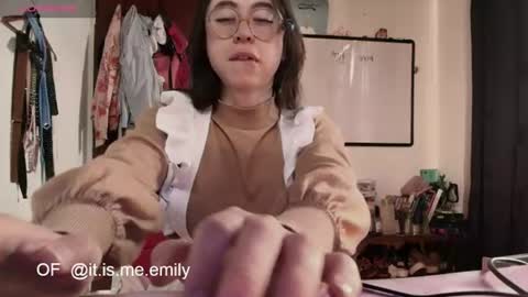 emily_pearl_ online show from 07-21-26, 05:48