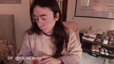 emily_pearl_ online show from 08-06-26, 11:12