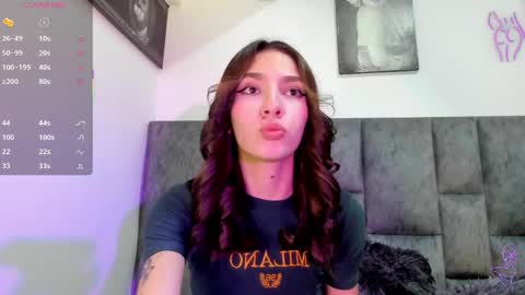 Snapshot of emily_pons chatting on 06-03-26, 10:48 Emi online show from 06-03-26, 10:48