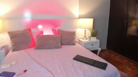 Emily  online show from 11-16-25, 04:51