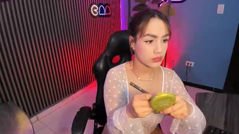 Emily  online show from 11-21-25, 04:55